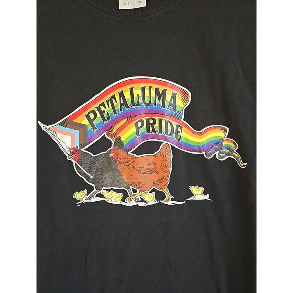 Petaluma Pride Men's Pride Rainbow T-shirt LGBT Chicken Logo Print With Flag - Picture 2 of 10